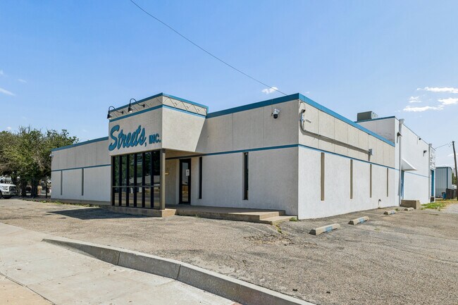 Plus de détails pour Service Campus 25,286 SF | 5 Bldg | 4AC – Industriel à vendre, Oklahoma City, OK